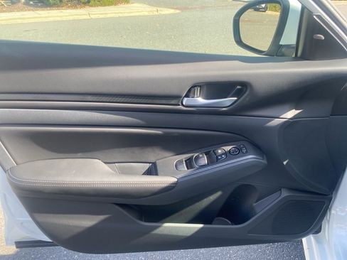 New 2025 Nissan Altima 2.5 SV w/ SV Premium Package image 18