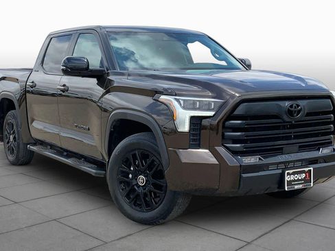Used 2024 Toyota Tundra Limited AWD/4WD image 2