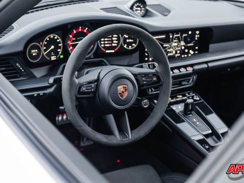 Used 2022 Porsche 911 Carrera GTS image 7