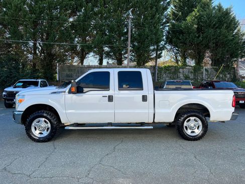 Used 2015 Ford F250 XLT w/ XLT Value Package image 7
