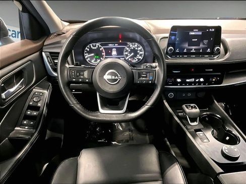 Used 2023 Nissan Rogue SV w/ SV Premium B Package image 17