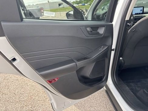 Used 2022 Ford Escape SE AWD/4WD image 23