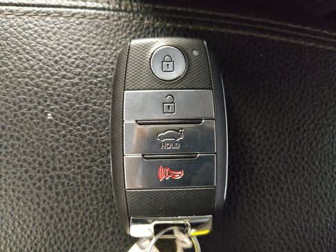 Used 2022 Kia Rio S w/ Technology Package FWD image 32