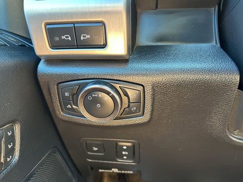 Used 2020 Ford F350 Platinum image 29