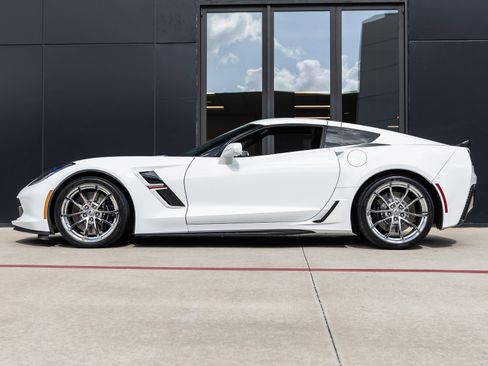 Used 2019 Chevrolet Corvette Grand Sport image 9