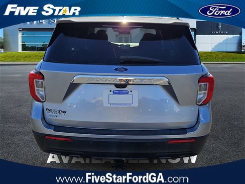 Used 2021 Ford Explorer XLT image 6