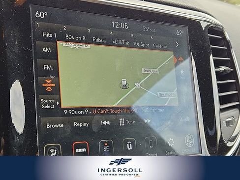 Used 2022 Jeep Grand Cherokee Laredo E image 14
