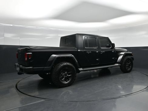 Used 2022 Jeep Gladiator Sport AWD/4WD image 23