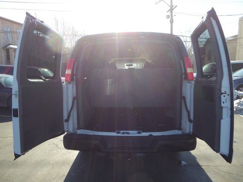 Used 2017 Chevrolet Express 2500 LS image 28