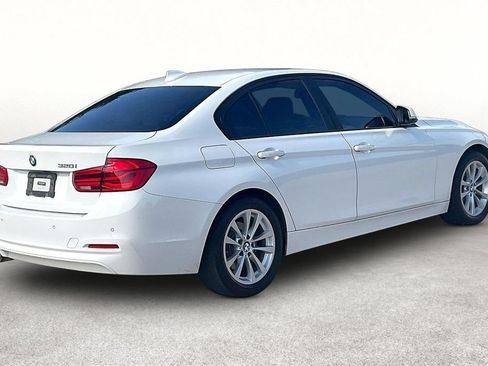 Used 2016 BMW 320i Sedan RWD image 2