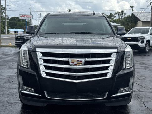 Used 2020 Cadillac Escalade ESV Luxury RWD image 8