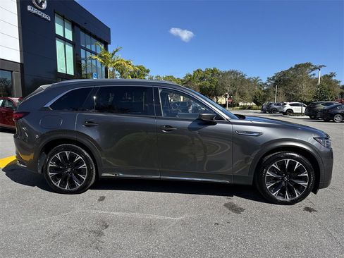 Used 2024 MAZDA CX-90 Plug-In Hybrid w/ Premium Pkg image 6