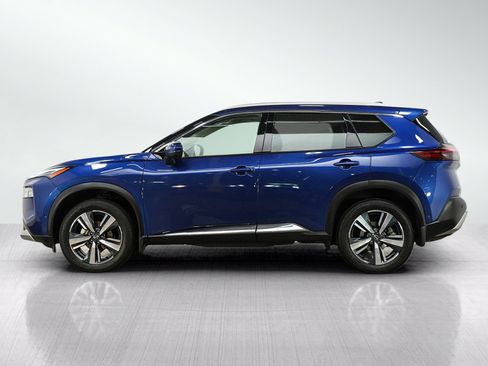 Used 2023 Nissan Rogue Platinum AWD/4WD image 2