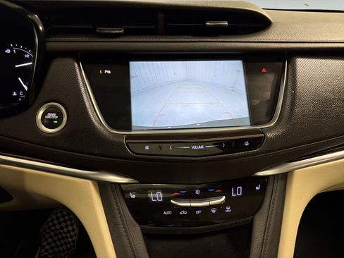 Used 2019 Cadillac XT5 Luxury FWD image 19