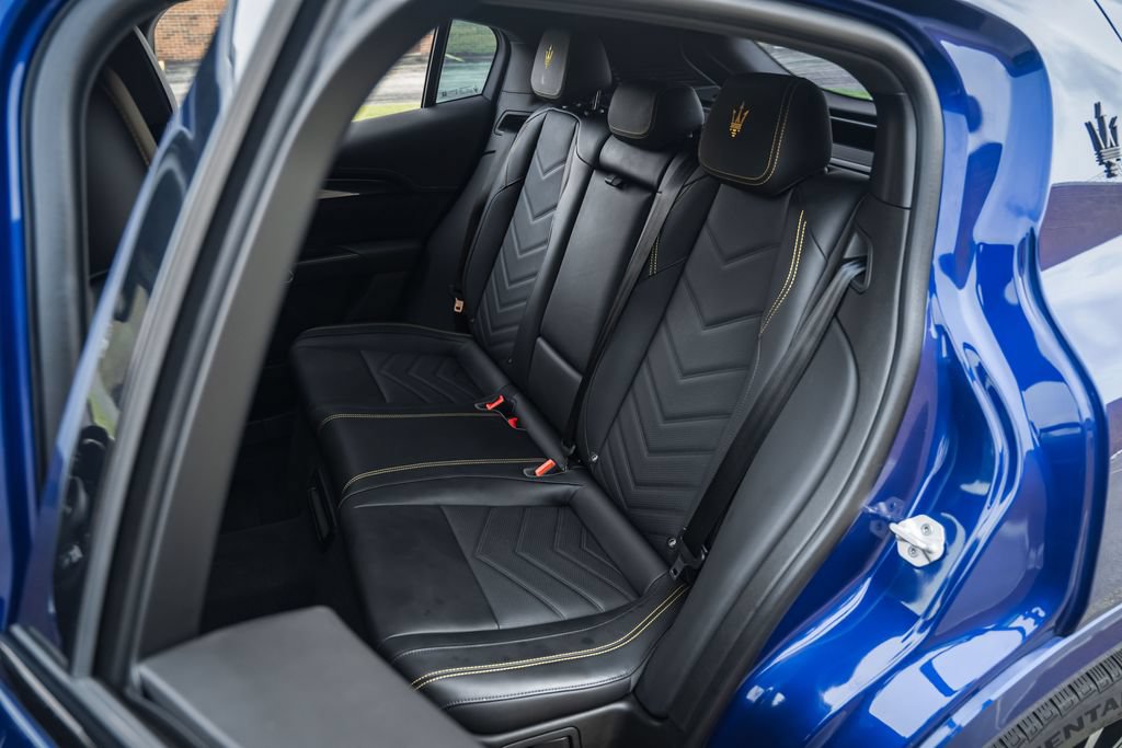 Used 2023 Maserati Grecale Modena AWD/4WD image 16