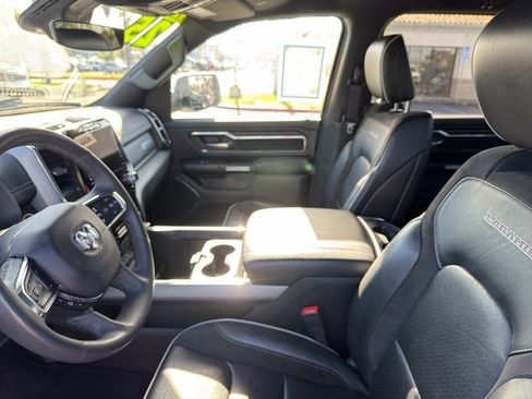 Used 2025 RAM 1500 Laramie image 14