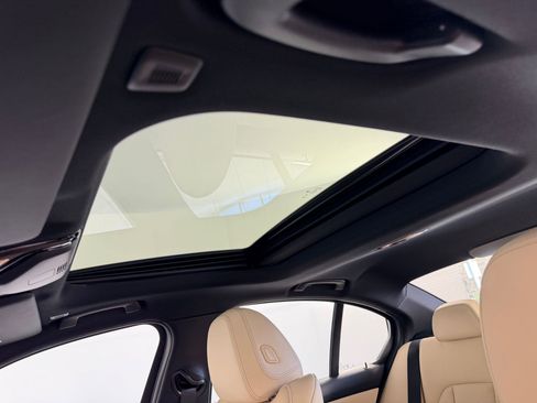 New 2026 BMW 330i Sedan w/ M Sport Package image 13