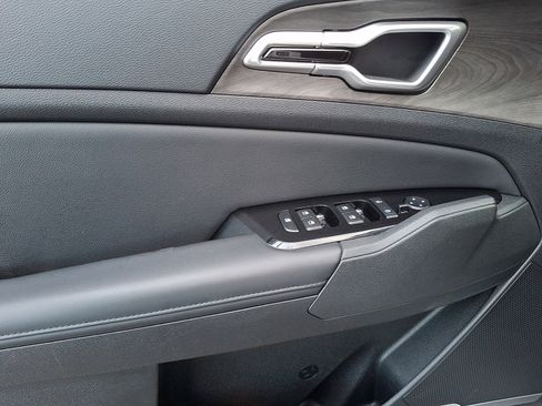 Used 2023 Kia Sportage X-Line AWD/4WD image 12