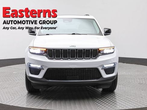 Used 2022 Jeep Grand Cherokee Limited 4xe w/ MOPAR Finishing Package AWD/4WD image 2