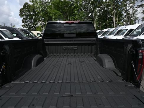 Used 2026 GMC Sierra 2500 AT4 w/ AT4 Premium Plus Package AWD/4WD image 27
