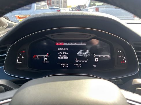 Used 2021 Audi Q7 3.0T Prestige w/ Prestige Package image 33