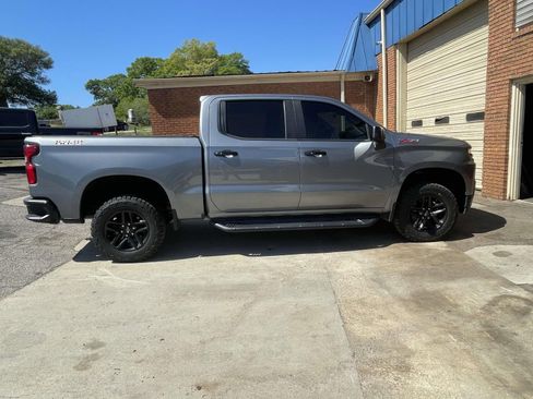 Used 2019 Chevrolet Silverado 1500 LT Trail Boss image 2