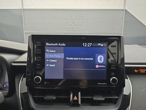 Used 2022 Toyota Corolla LE image 28