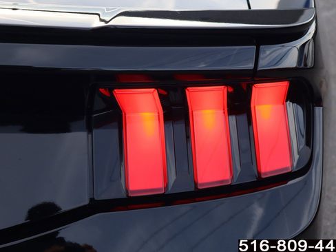 Used 2024 Ford Mustang GT Premium image 29