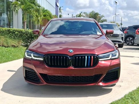 Used 2021 BMW M550i xDrive w/ Dynamic Handling Package AWD/4WD image 2