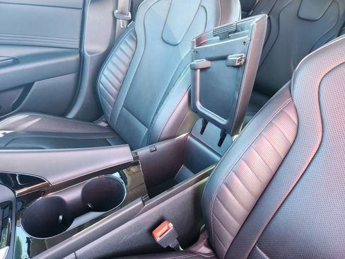 Certified 2024 Hyundai Elantra Limited image 27