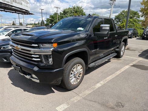 Used 2021 Chevrolet Silverado 2500 High Country w/ Z71 Off-Road Package AWD/4WD image 3