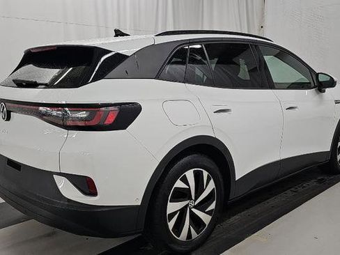 Used 2023 Volkswagen ID.4 Pro image 4