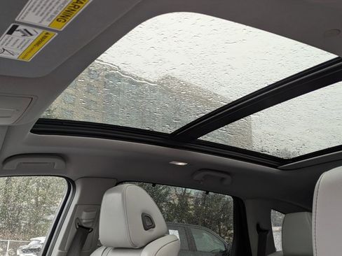 Used 2023 Acura MDX SH-AWD w/ Technology Package image 13