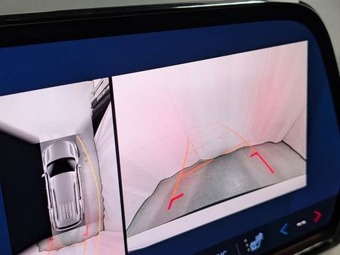 New 2026 Chevrolet Traverse LT w/ Midnight/Sport Edition image 24