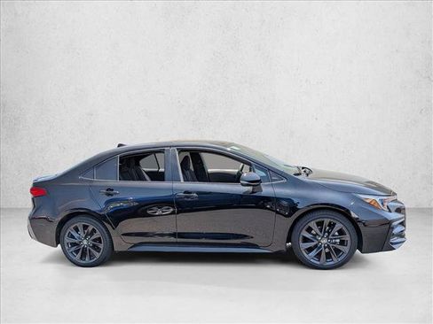 Used 2024 Toyota Corolla SE w/ SE Premium Package FWD image 5