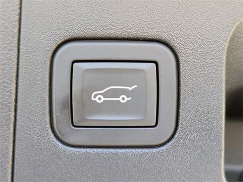 Certified 2025 Cadillac XT5 Premium Luxury image 13