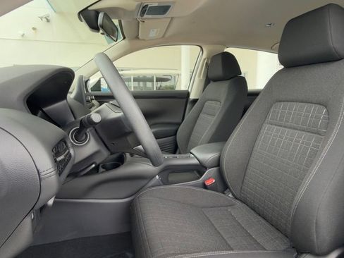 Used 2024 Honda HR-V LX image 4