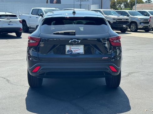 New 2026 Chevrolet Trax RS w/ Driver Confidence Package FWD image 5