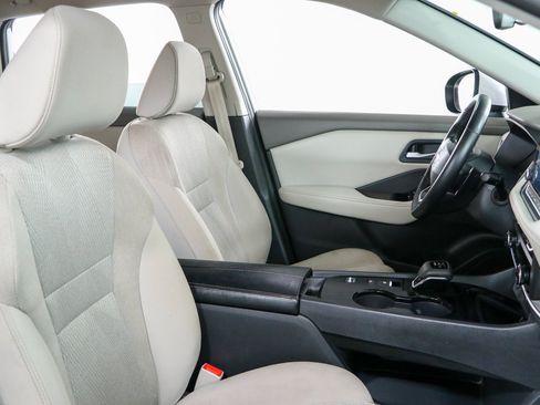 Used 2025 Nissan Rogue SV FWD image 26