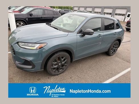 Used 2024 Honda HR-V Sport image 1