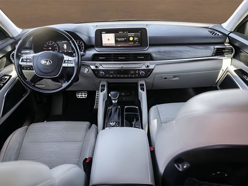 Used 2020 Kia Telluride SX w/ SX Prestige Package image 30