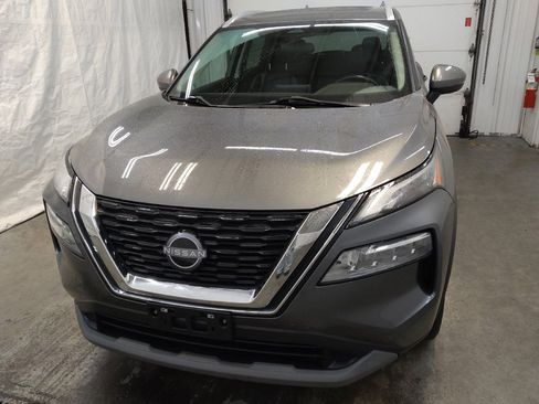 Used 2022 Nissan Rogue SV w/ SV Premium Package FWD image 15