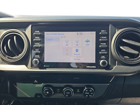 Used 2020 Toyota Tacoma SR w/ SX Package RWD image 18