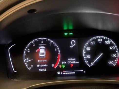 Used 2025 Honda Civic Sport image 10