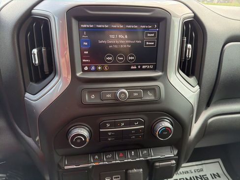 Used 2021 Chevrolet Silverado 1500 Custom image 14