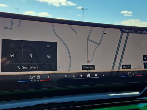 Used 2024 BMW i5 eDrive40i w/ Premium Package image 20