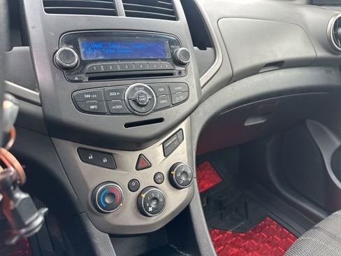 Used 2012 Chevrolet Sonic LT image 31