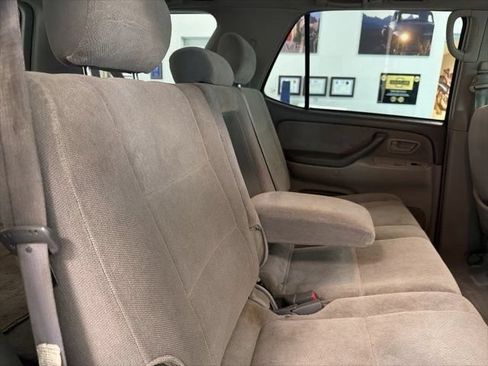 Used 2002 Toyota Sequoia SR5 AWD/4WD image 19