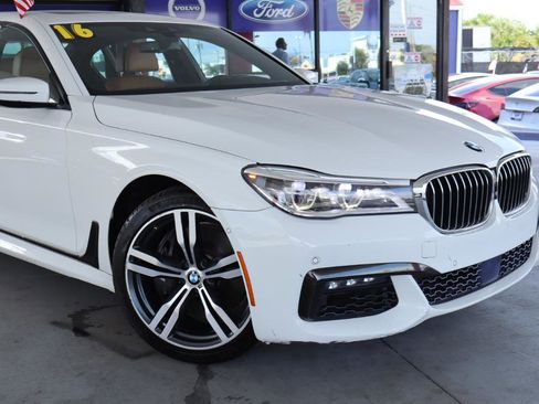 Used 2016 BMW 750i RWD image 2