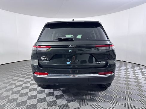 Used 2023 Jeep Grand Cherokee Limited AWD/4WD image 12